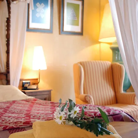 Tirajanas Hotel 4*